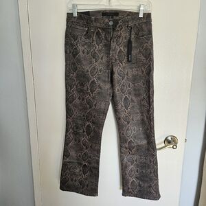 J BRAND Selena  Coated Boa Jeans. ULTRA SLIMMING. 📸